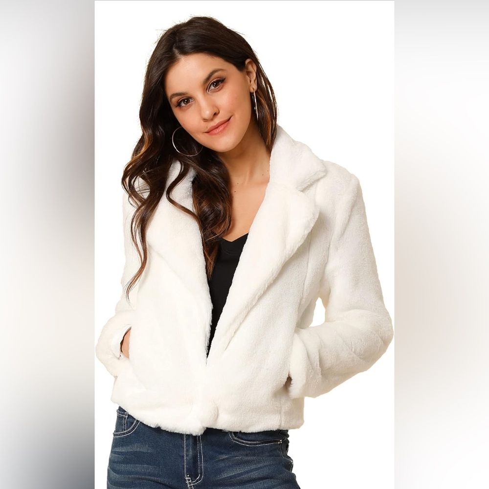 NWT Allegra K Cropped Fluffy Faux Fur Coat